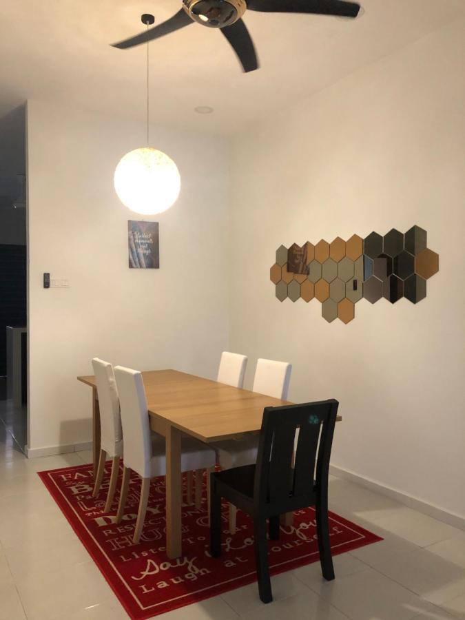 Evergreen 1 Homestay Kuantan Exterior photo